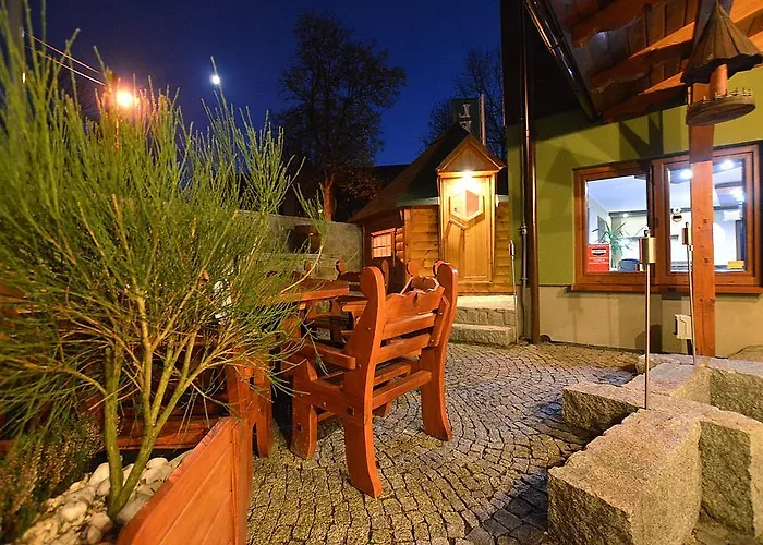 Lena ホームステイ シクラルスカ・ポレンバ