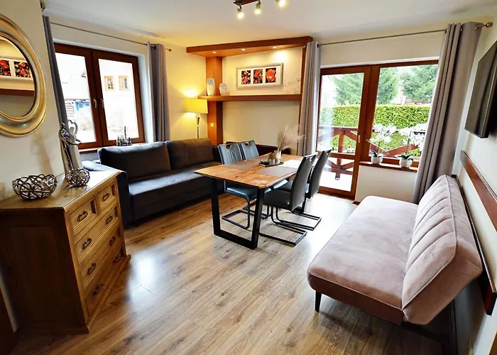 Lena * シクラルスカ・ポレンバ