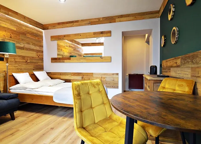 Lena * シクラルスカ・ポレンバ