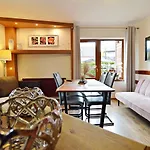 Lena Homestay
