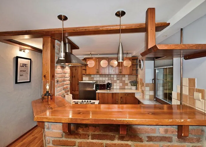 民宿 威拉莉娜酒店 *